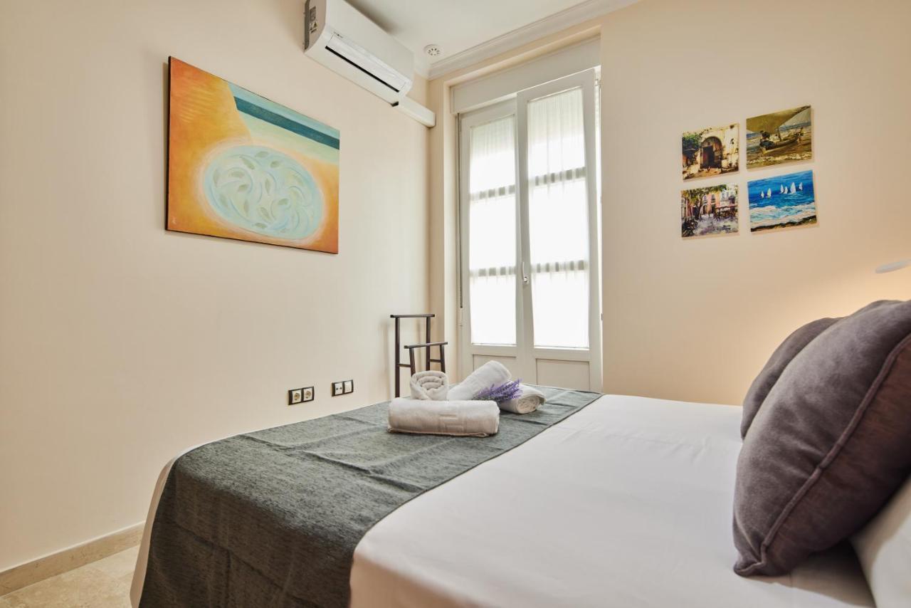 Apartamento Tavira Little Apartments Cádiz Exteriör bild