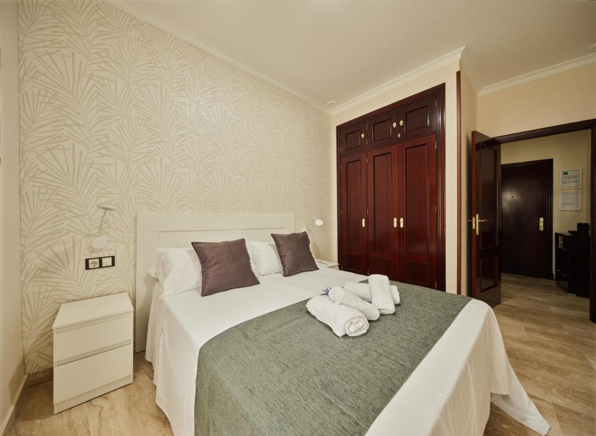 Apartamento Tavira Little Apartments Cádiz Exteriör bild